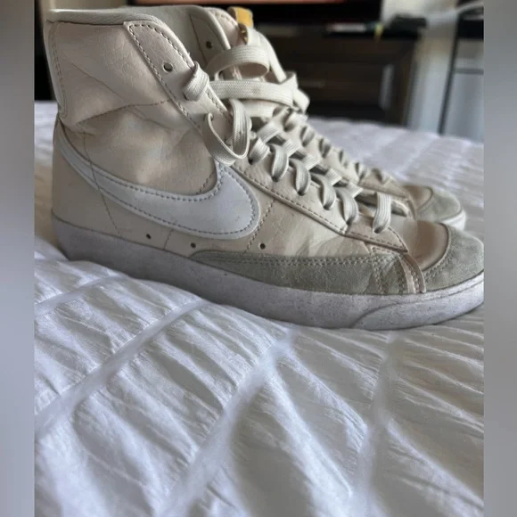 Nike High Tops - Picture 2 of 6